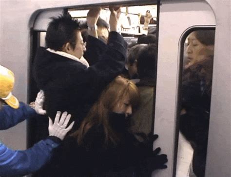 Japanese girls groped on the train (Uncensored) part3